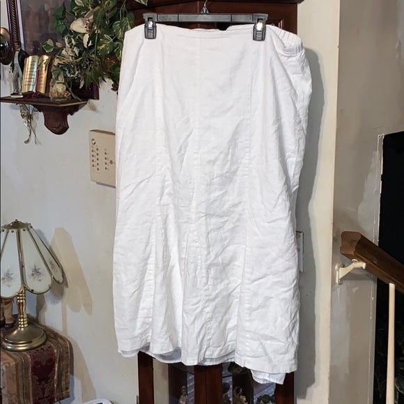 Cato Dresses & Skirts - Sz 18w white fully lined skirt by Cato